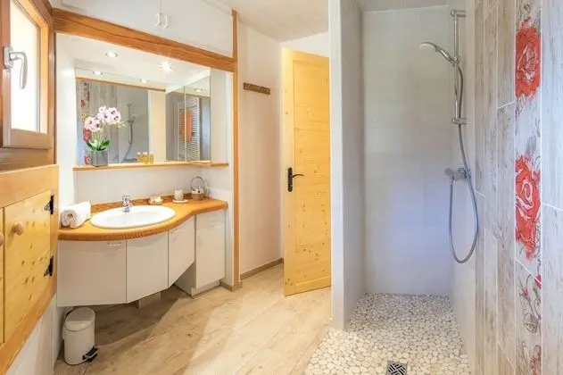 Comfort Kır Evi, Özel Banyo, Dağ Manzaralı (Gîte Coste Belle)