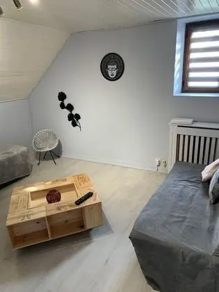 Standard Apart Daire (APPARTEMENT 90m² ETAGE)