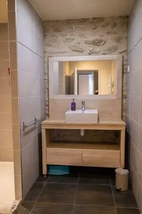 Kır Evi, Banyolu/Duşlu