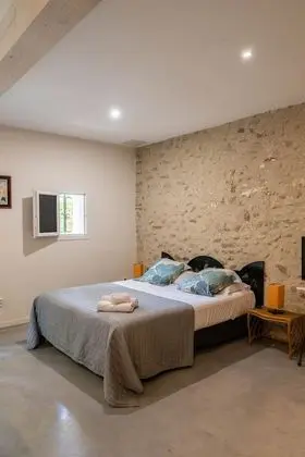 Kır Evi, Banyolu/Duşlu, Avlu Manzaralı