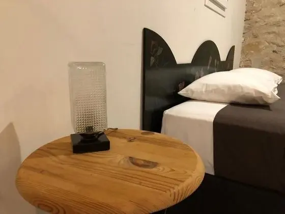 Kır Evi, Banyolu/Duşlu, Avlu Manzaralı