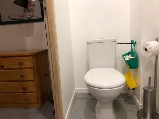 Kır Evi, Banyolu/Duşlu, Avlu Manzaralı