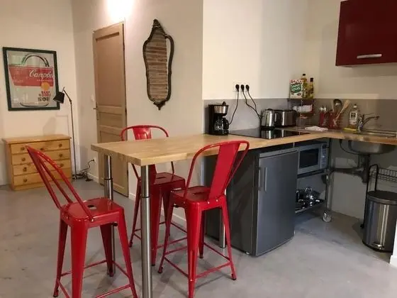 Kır Evi, Banyolu/Duşlu, Avlu Manzaralı