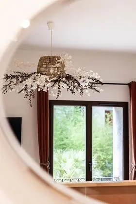 Kır Evi, Özel Banyo, Avlu Manzaralı (Canigou)