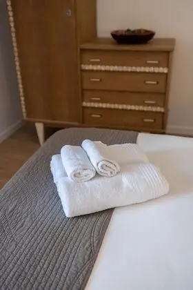 Kır Evi, Özel Banyo, Avlu Manzaralı (Canigou)