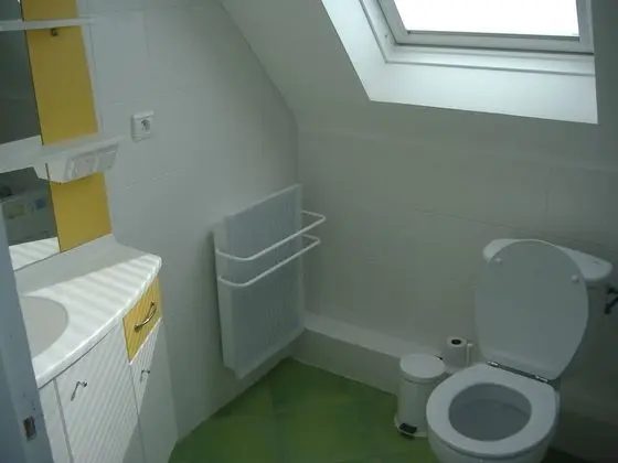 Kır Evi, Banyolu/Duşlu (Ti Kaouenn)