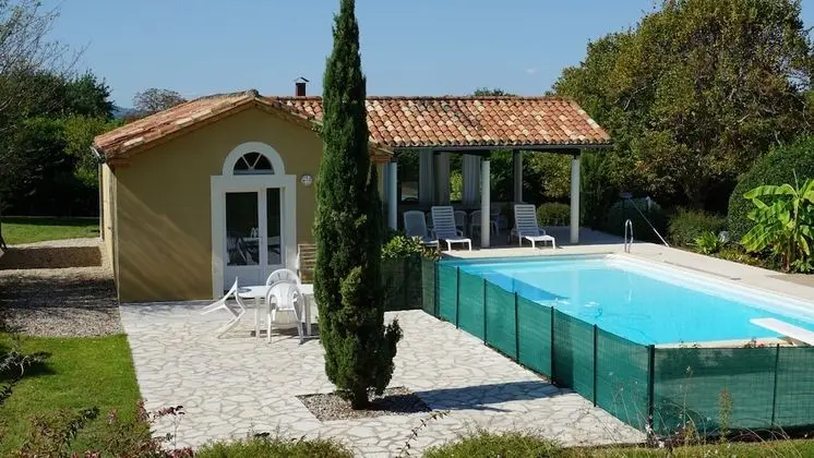 Economy Ev, 2 Çift Kişilik Yatak, Havuz Kullanımı