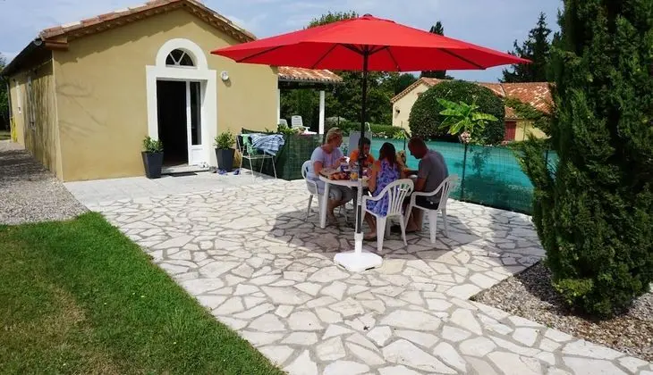 Economy Ev, 2 Çift Kişilik Yatak, Havuz Kullanımı