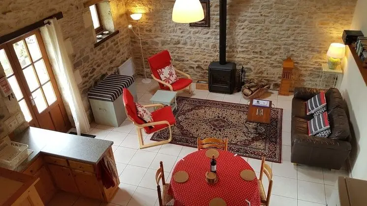 Kır Evi (Le Poirier)