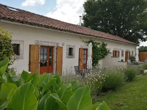 Kır Evi (Le Poirier)