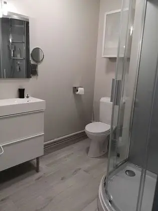 Family Kır Evi, Özel Banyo, Bahçe Manzaralı (GÎTE  GUILLAUMIN)