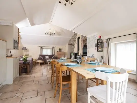 Classic Kır Evi (Royal Blue)