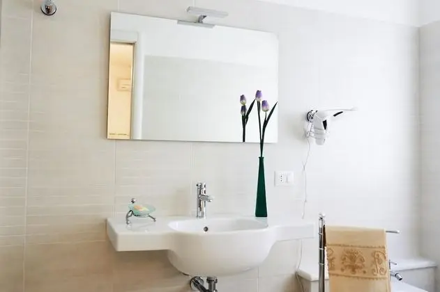 Comfort Tek Büyük veya İki Ayrı Yataklı Oda, Bahçe Manzaralı (Luna)