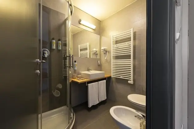 Superior Tek Büyük veya İki Ayrı Yataklı Oda