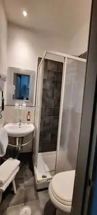 Economy Tek Büyük Yataklı Oda