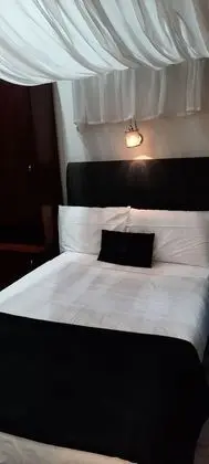 Economy Tek Büyük Yataklı Oda