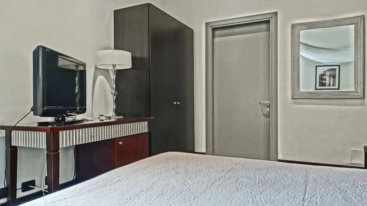 Standard Tek Büyük Yataklı Oda