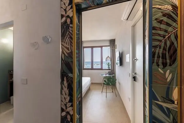 Romantic Tek Büyük Yataklı Oda, 1 Büyük (Queen) Boy Yatak, Deniz Manzaralı, Okyanusa Sıfır