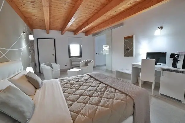 Tek Büyük Yataklı Oda