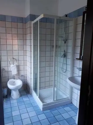 Basic Üç Kişilik Oda, Birden Çok Yatak