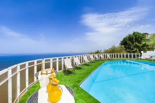 Villa, Sigara İçilebilir