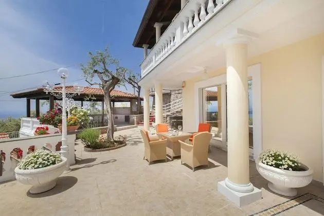 Villa, Sigara İçilebilir