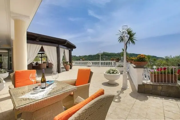 Villa, Sigara İçilebilir