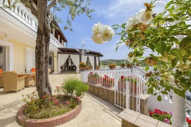 Villa, Sigara İçilebilir