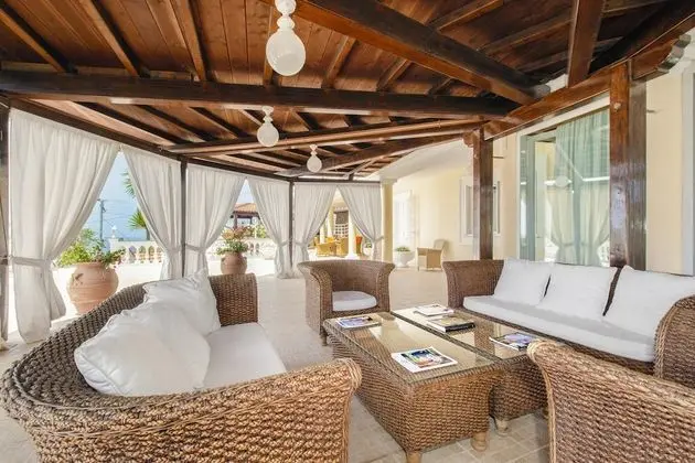 Villa, Sigara İçilebilir