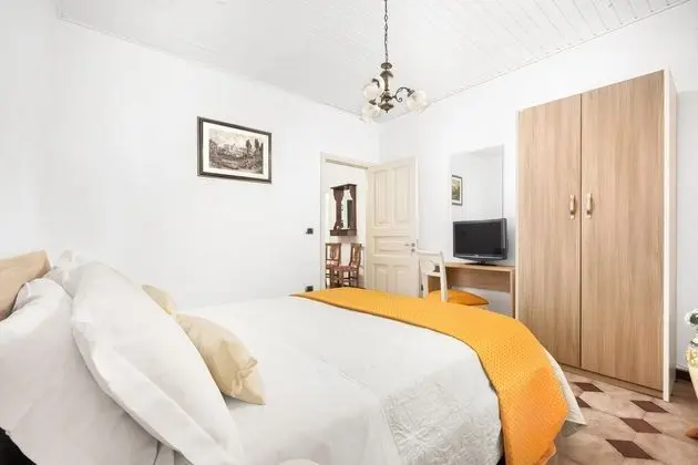 Villa, Sigara İçilebilir