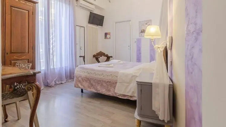 Tek Büyük Yataklı Oda, Banyolu/Duşlu