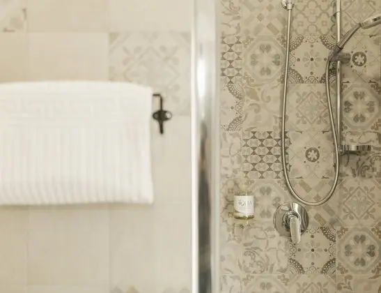 Basic Üç Kişilik Oda, Banyolu/Duşlu (camera 2)