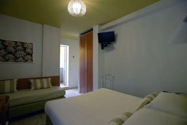 Classic Üç Kişilik Oda, Balkon