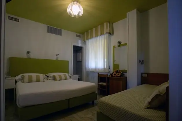 Classic Üç Kişilik Oda, Balkon