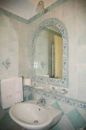 Standard Üç Kişilik Oda