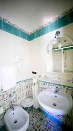 Standard Üç Kişilik Oda