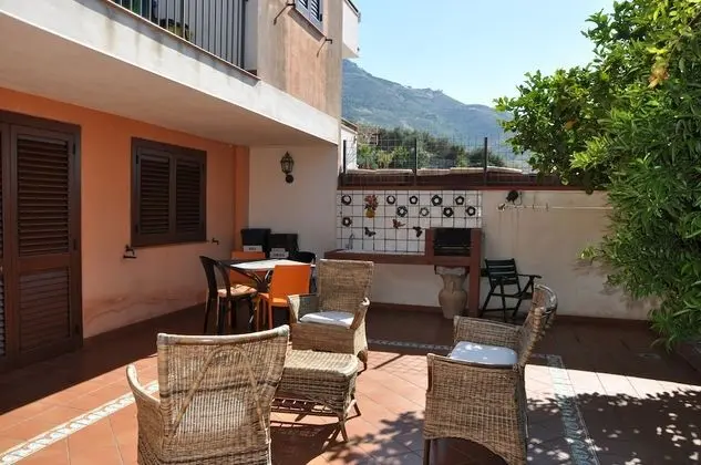 Apart Daire, Ortak Banyo, Bahçe Manzaralı (Villa Giusy Open Space)