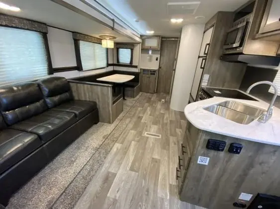 Karavan (Givens Glamper- 2021 Heartland W/thre)