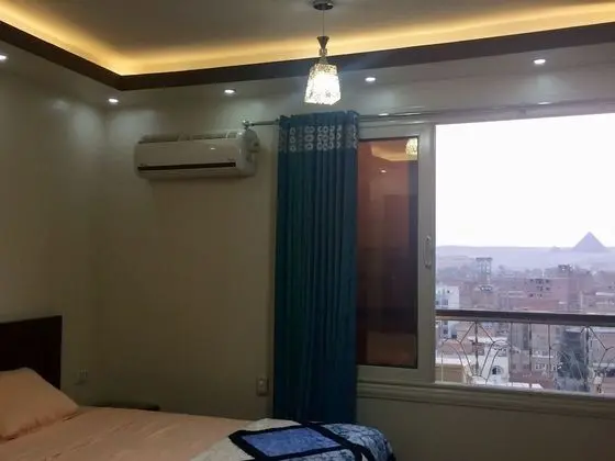 Double Room, Pyramids View