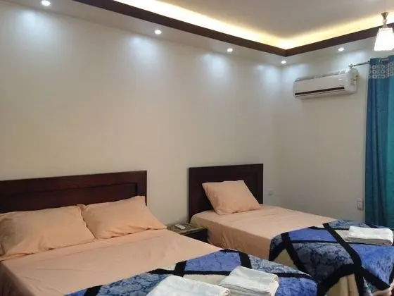 Double Room, Pyramids View