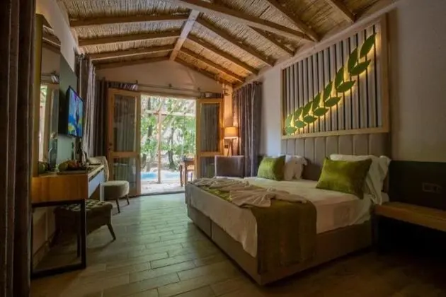 Delux Bungalow Özel Havuzlu Nehir Manzaralı Oda