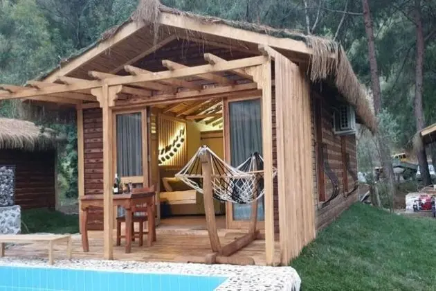 Delux Bungalow Özel Havuzlu Nehir Manzaralı Oda