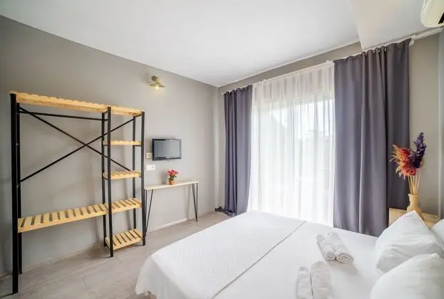 Standart Oda, Bahçe Manzaralı, Balkonlu
