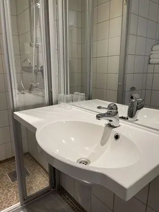 Tek Büyük Yataklı Oda (1)