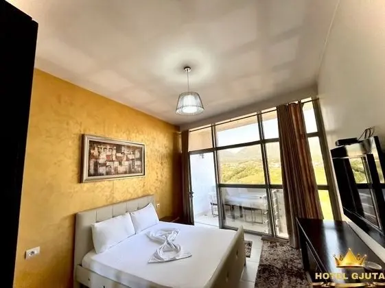 Comfort Tek Büyük Yataklı Oda, Sigara İçilebilir, Dağ Manzaralı