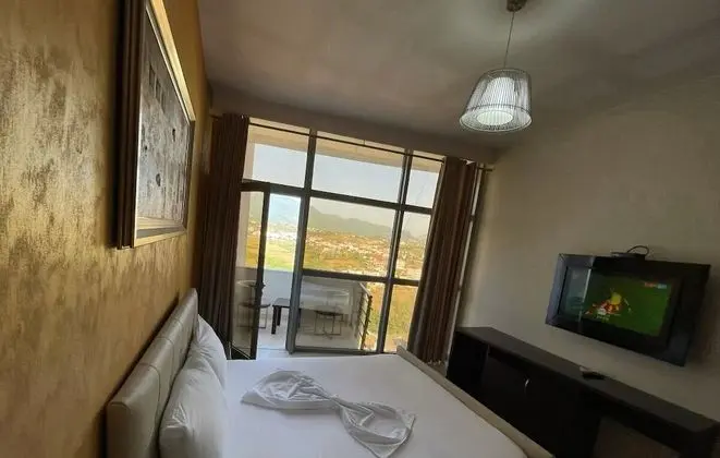 Comfort Tek Büyük Yataklı Oda, Sigara İçilebilir, Dağ Manzaralı