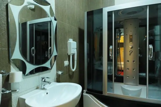 Comfort Tek Büyük Yataklı Oda, Sigara İçilebilir, Dağ Manzaralı