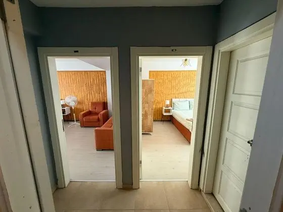 Aile Odası,Bahçe veya Sokak Manzaralı,1. Kat