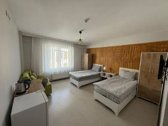 Standart Twin Oda,Bahçe veya Sokak Manzaralı
