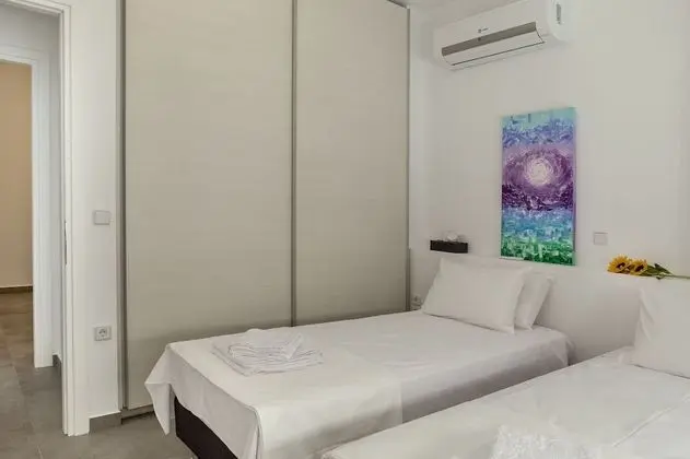 Dört Kişilik Oda, Şehir Manzaralı